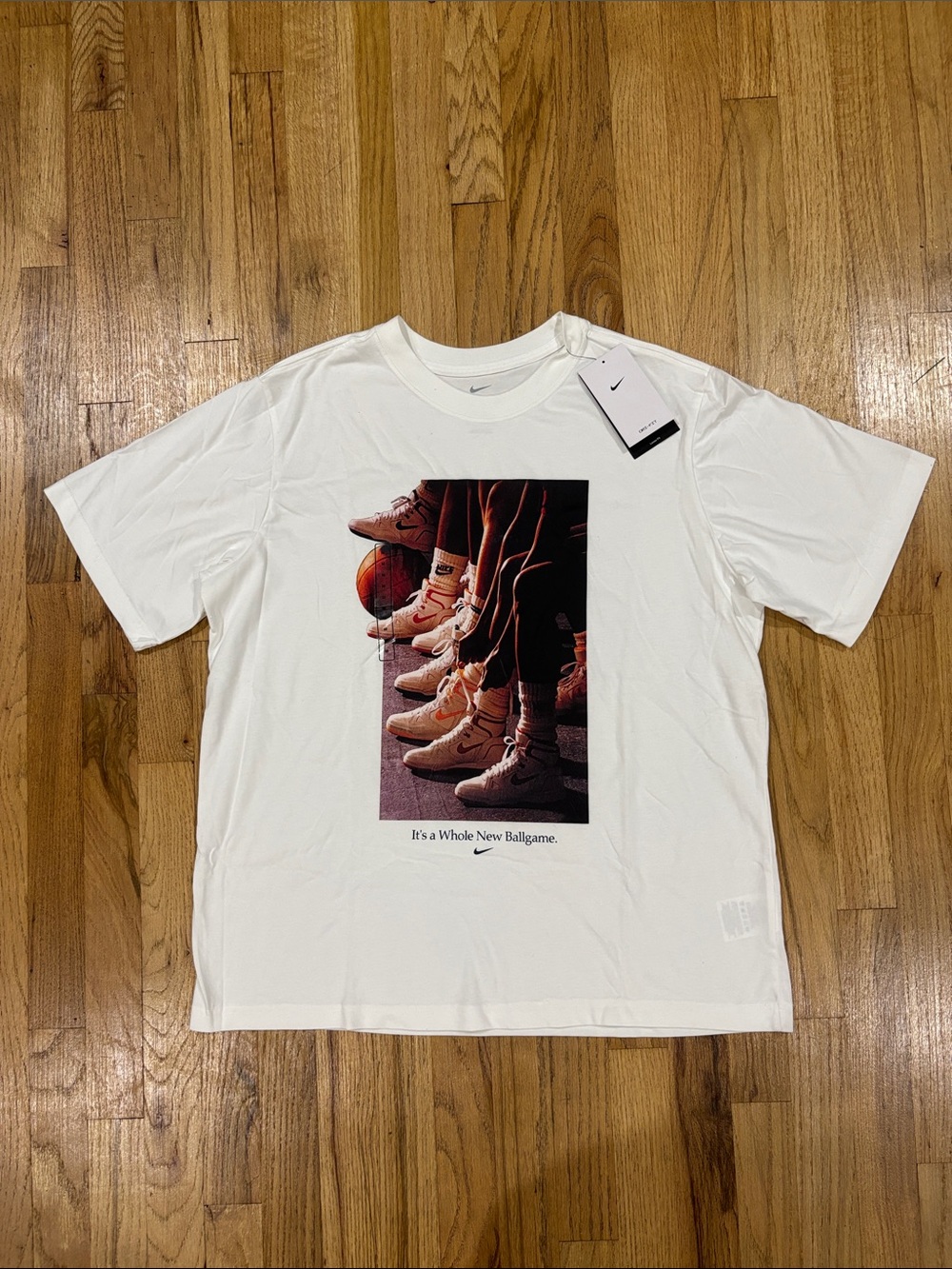 Nike Women's Dri-FIT Short-Sleeve Basketball T-Shirt